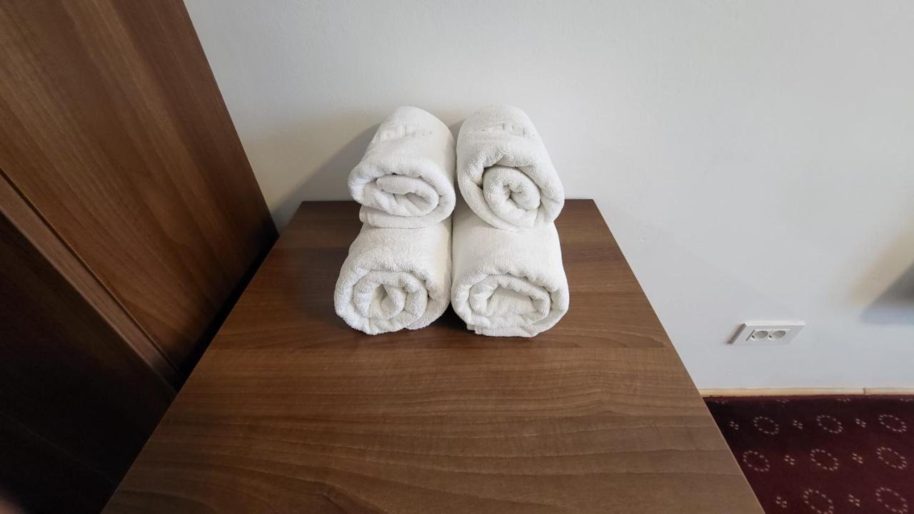 Aparthotel Boutique Global Braszów Zewnętrze zdjęcie