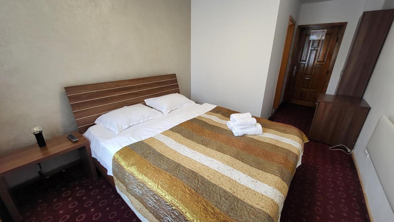 Aparthotel Boutique Global Braszów Zewnętrze zdjęcie