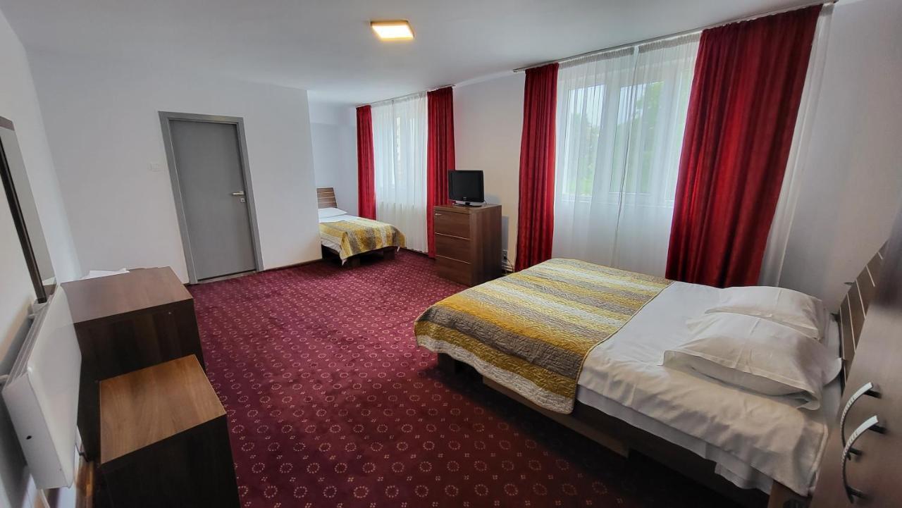 Aparthotel Boutique Global Braszów Zewnętrze zdjęcie