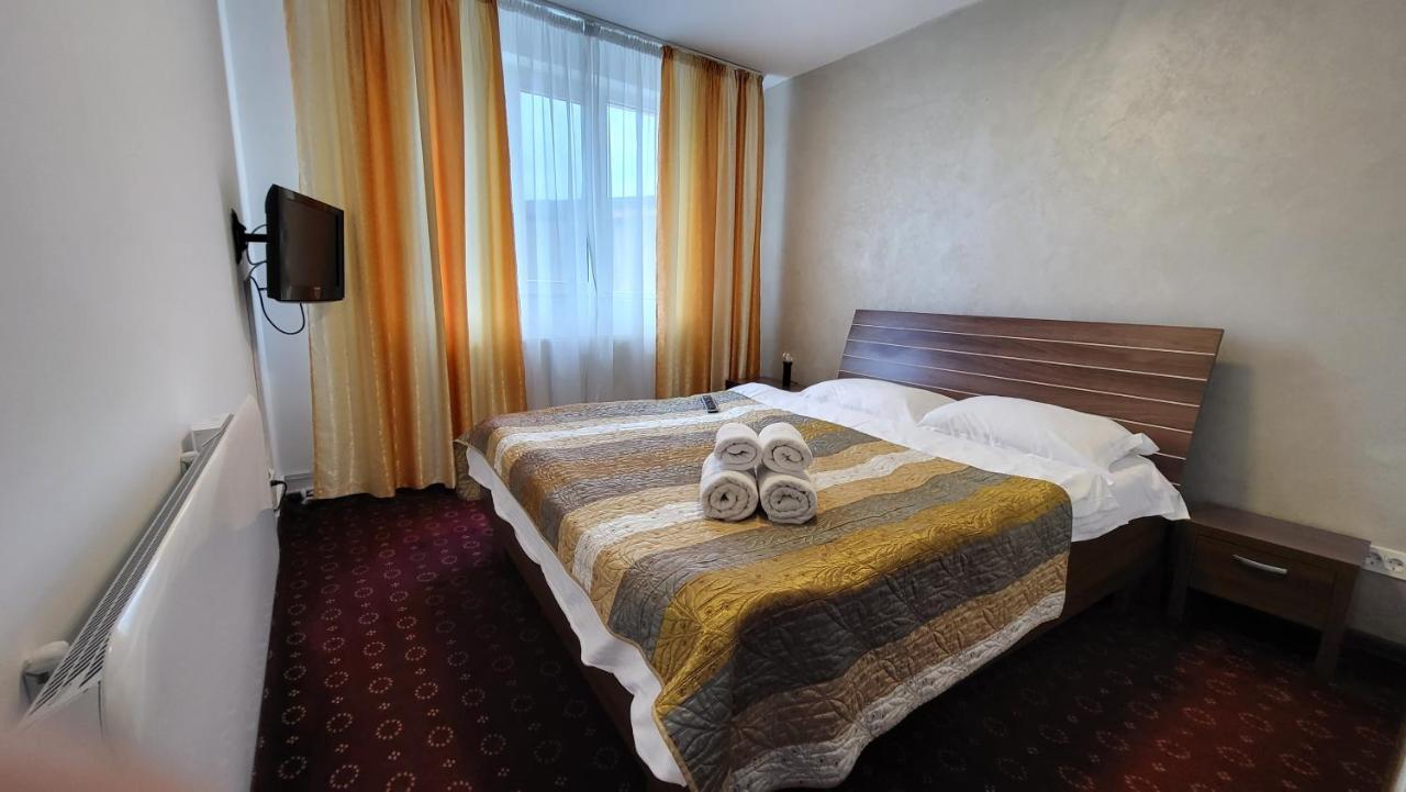 Aparthotel Boutique Global Braszów Zewnętrze zdjęcie