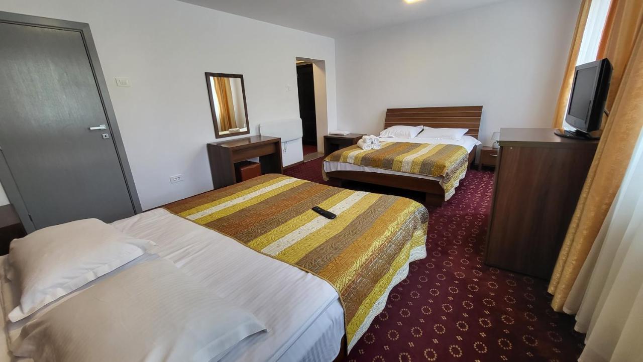 Aparthotel Boutique Global Braszów Zewnętrze zdjęcie