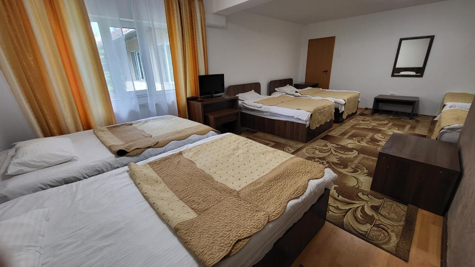 Aparthotel Boutique Global Braszów Zewnętrze zdjęcie