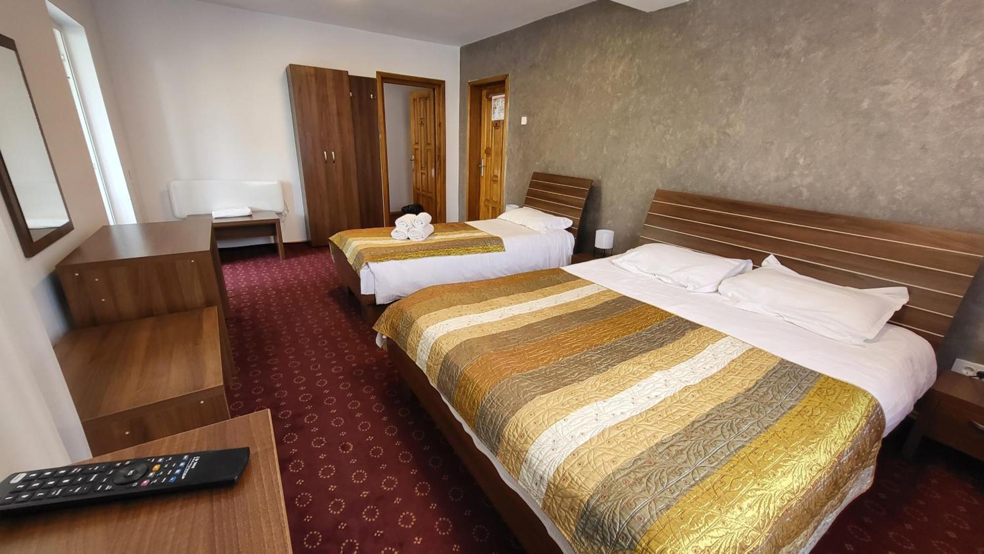 Aparthotel Boutique Global Braszów Zewnętrze zdjęcie