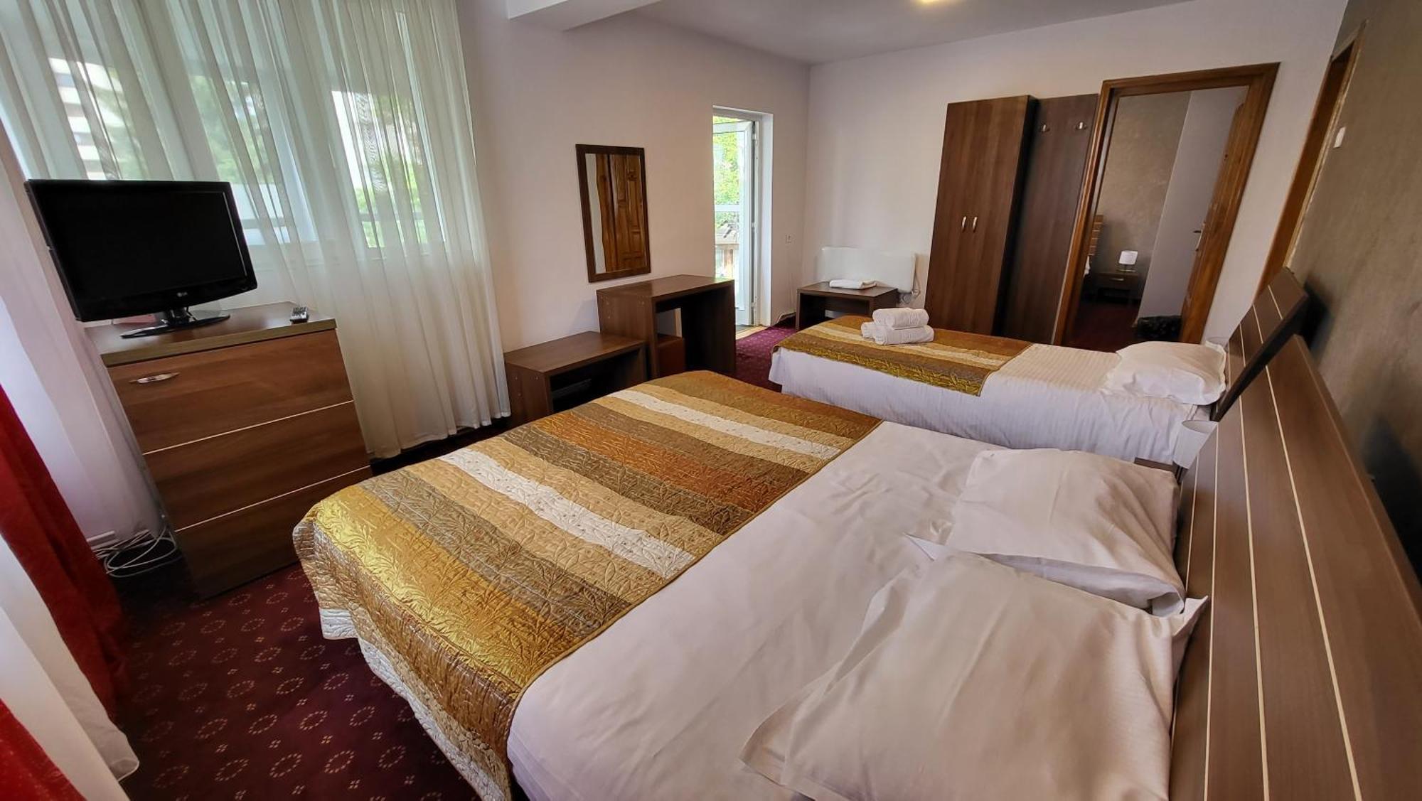 Aparthotel Boutique Global Braszów Zewnętrze zdjęcie